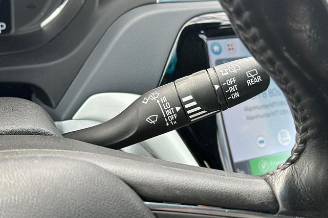 Photo of 2019 Summit White Chevrolet Bolt EV