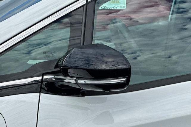 Photo of 2019 Summit White Chevrolet Bolt EV