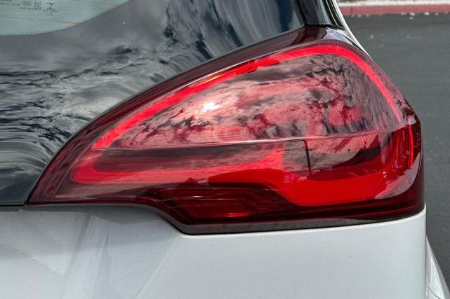 Photo of 2019 Summit White Chevrolet Bolt EV
