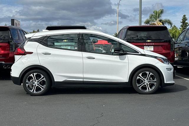Photo of 2019 Summit White Chevrolet Bolt EV