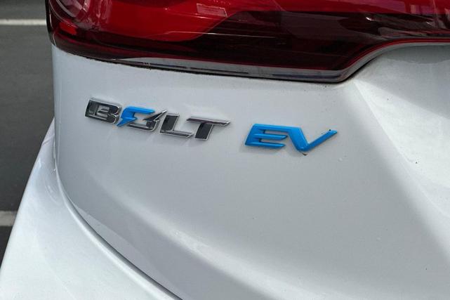 Photo of 2019 Summit White Chevrolet Bolt EV