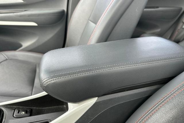 Photo of 2019 Summit White Chevrolet Bolt EV
