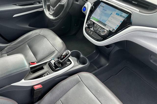 Photo of 2019 Summit White Chevrolet Bolt EV