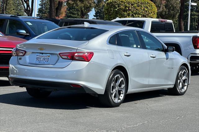 Photo of 2020 Silver Ice Metallic Chevrolet Malibu