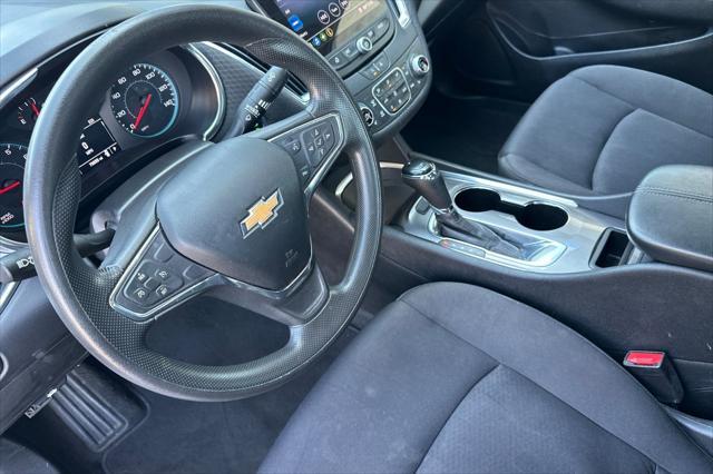 Photo of 2020 Silver Ice Metallic Chevrolet Malibu