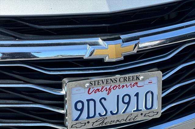 Photo of 2020 Silver Ice Metallic Chevrolet Malibu