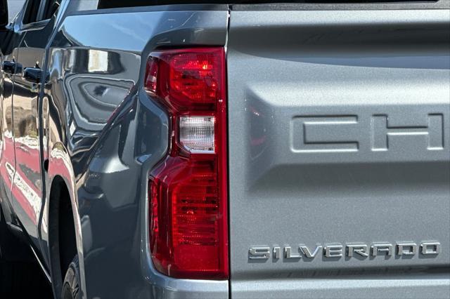 Photo of 2025 Sterling Gray Metallic Chevrolet Silverado 1500