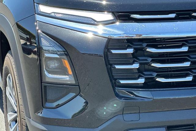 Photo of 2025 Mosaic Black Metallic Chevrolet Equinox