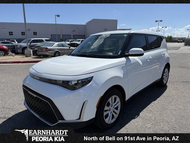 Photo of 2024 Snow White Pearl Kia Soul