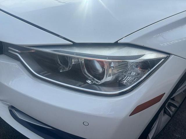 Photo of 2015 White BMW 335