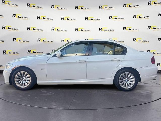 Photo of 2009 White BMW 328