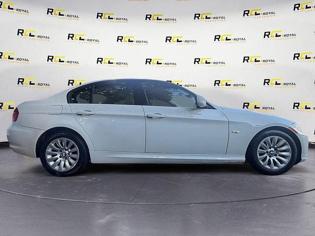 Photo of 2009 White BMW 328