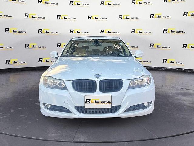 Photo of 2009 White BMW 328