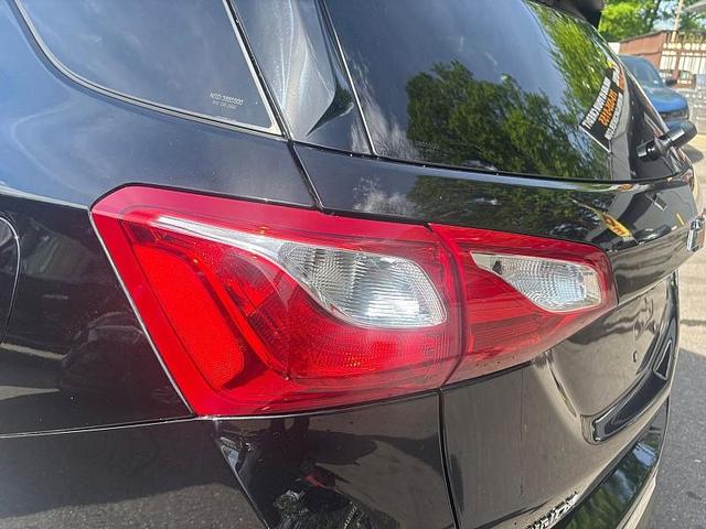 Photo of 2019 Mosaic Black Metallic Chevrolet Equinox