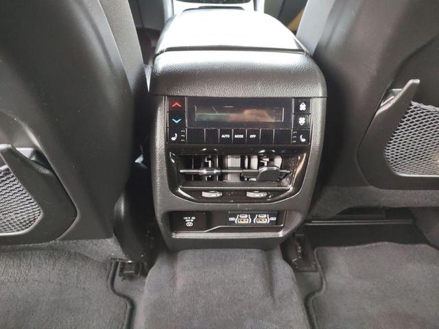Photo of 2023 Bright White Clearcoat Jeep Grand Cherokee L