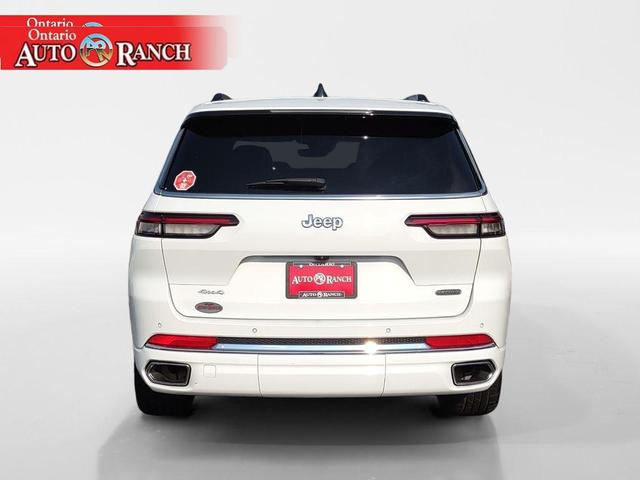 Photo of 2023 Bright White Clearcoat Jeep Grand Cherokee L