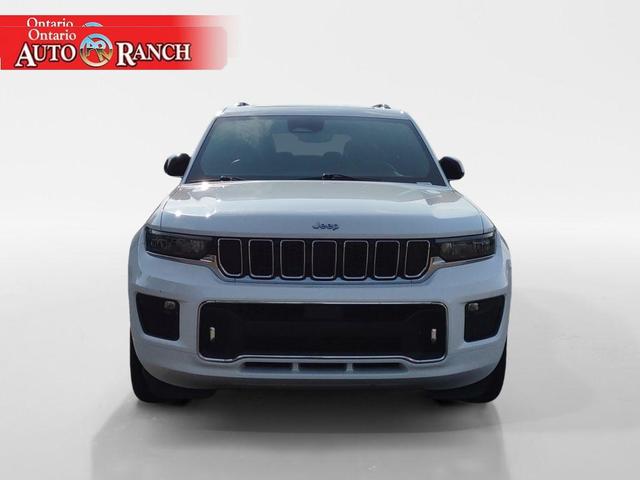 Photo of 2023 Bright White Clearcoat Jeep Grand Cherokee L