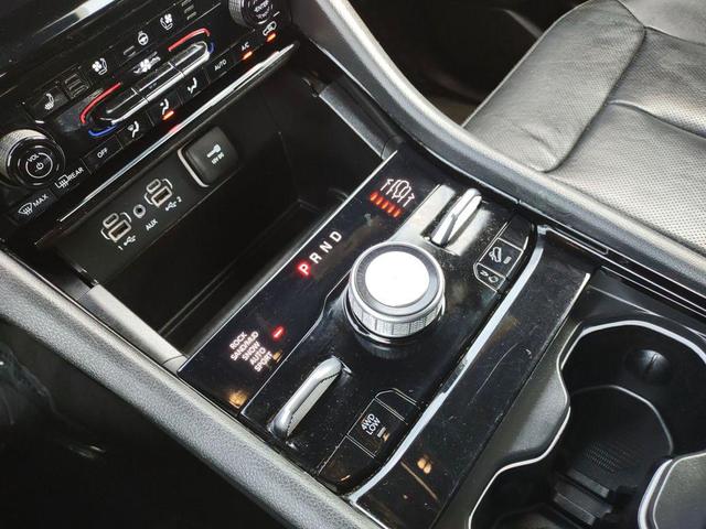 Photo of 2023 Bright White Clearcoat Jeep Grand Cherokee L