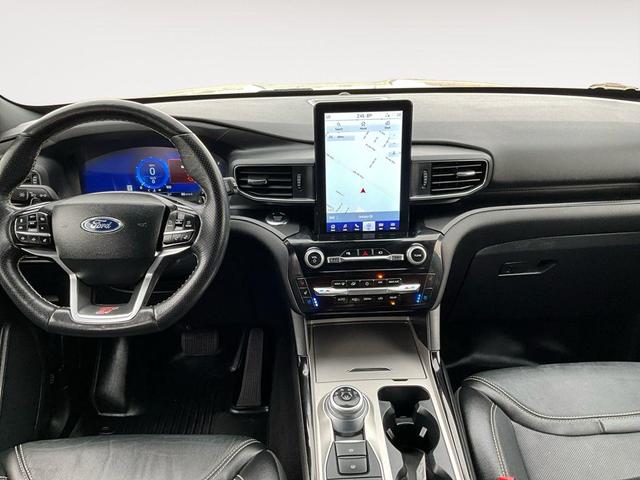 Photo of 2022 Stone Blue Metallic Ford Explorer
