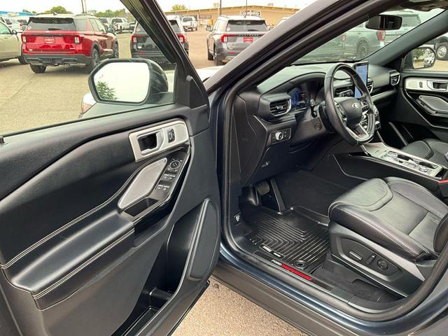 Photo of 2022 Stone Blue Metallic Ford Explorer