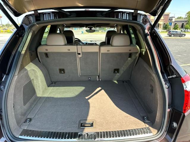 Photo of 2014 Mahogany Metallic Porsche Cayenne