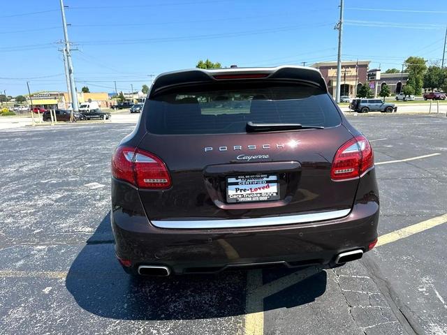 Photo of 2014 Mahogany Metallic Porsche Cayenne