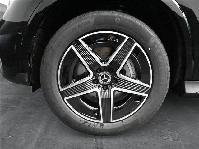 Photo of 2025 Black Mercedes-Benz GLC 300