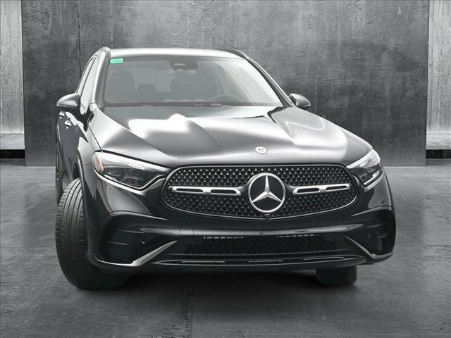 Photo of 2025 Black Mercedes-Benz GLC 300