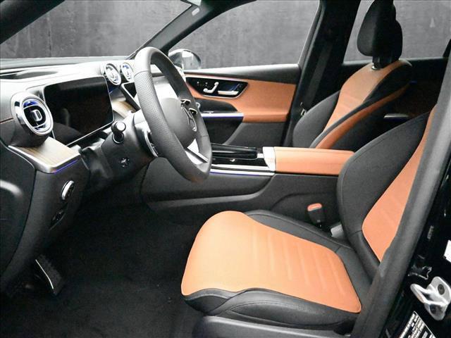 Photo of 2025 Black Mercedes-Benz GLC 300