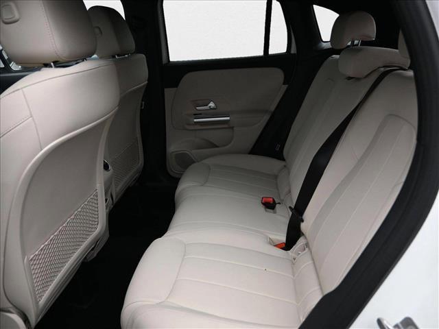 Photo of 2025 Polar White Mercedes-Benz GLA 250