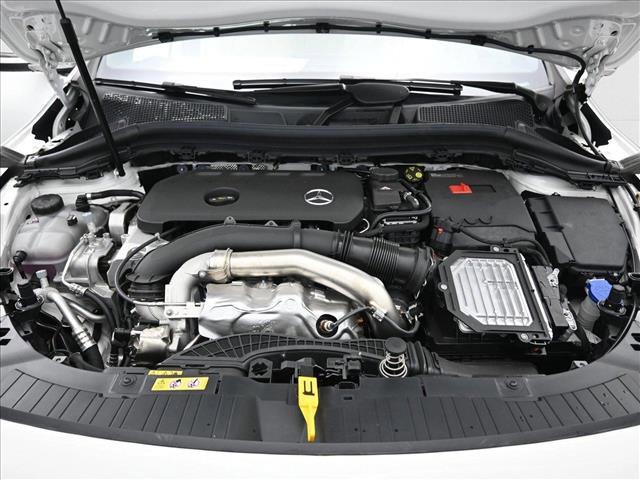 Photo of 2025 Polar White Mercedes-Benz GLA 250