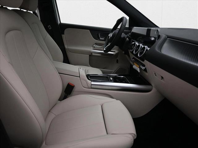 Photo of 2025 Polar White Mercedes-Benz GLA 250
