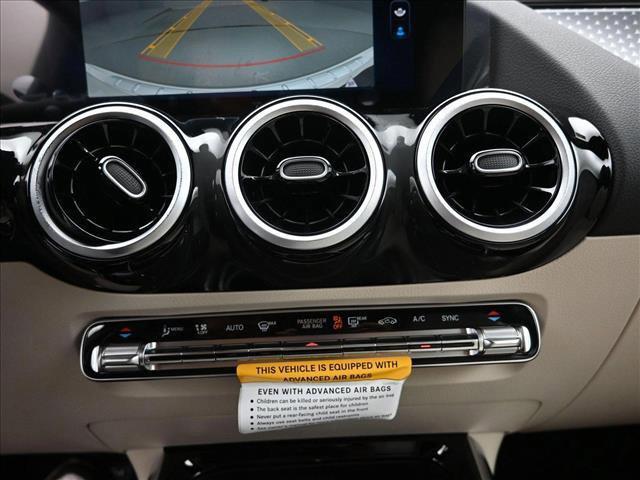 Photo of 2025 Polar White Mercedes-Benz GLA 250