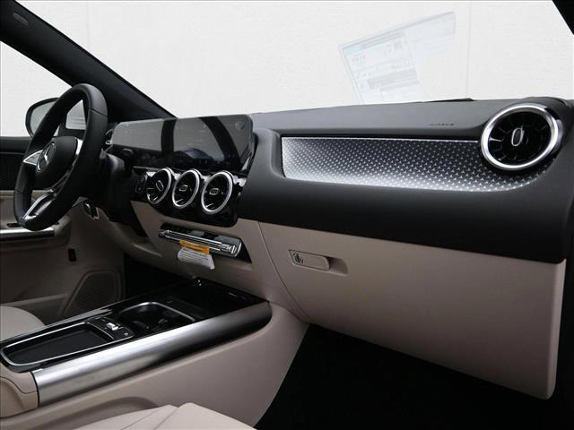 Photo of 2025 Polar White Mercedes-Benz GLA 250