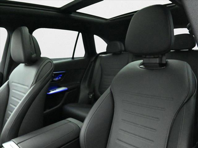 Photo of 2025 Polar White Mercedes-Benz GLC 350e