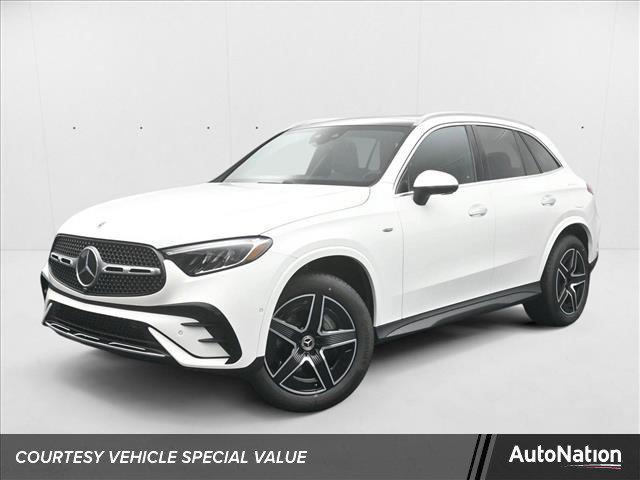 Photo of 2025 Polar White Mercedes-Benz GLC 350e