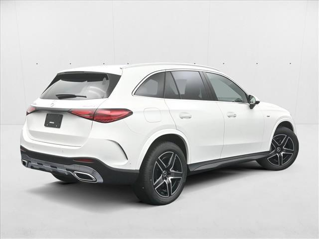 Photo of 2025 Polar White Mercedes-Benz GLC 350e