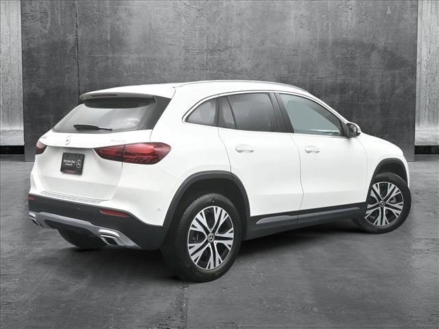 Photo of 2025 Polar White Mercedes-Benz GLA 250