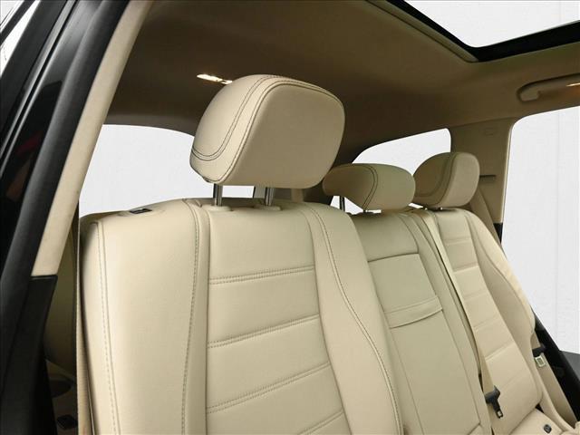 Photo of 2022 Black Mercedes-Benz GLS 450