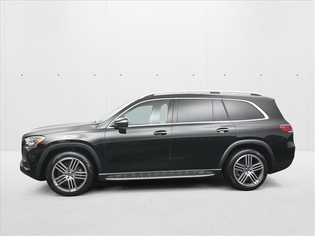 Photo of 2022 Black Mercedes-Benz GLS 450