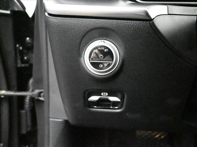 Photo of 2025 Black Mercedes-Benz C-Class