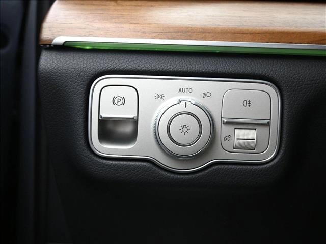 Photo of 2025 Cirrus Silver Metallic Mercedes-Benz GLE 350