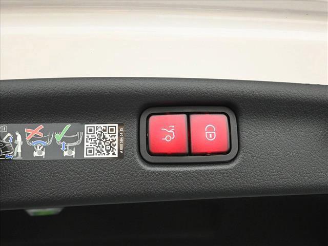 Photo of 2025 Polar White Mercedes-Benz C-Class