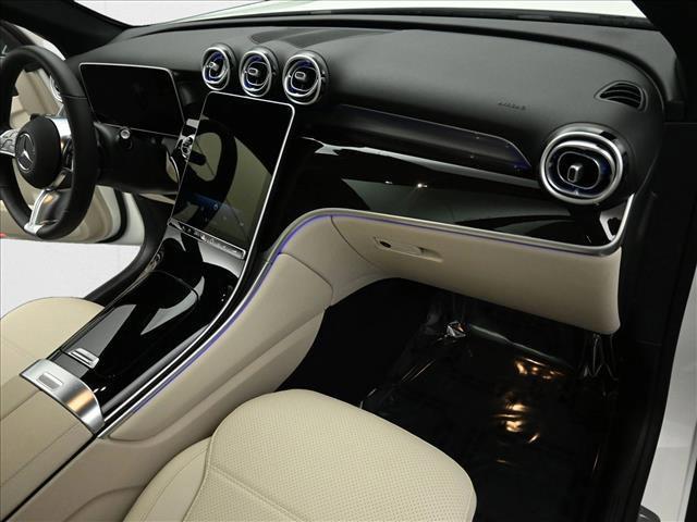 Photo of 2025 Polar White Mercedes-Benz GLC 350e
