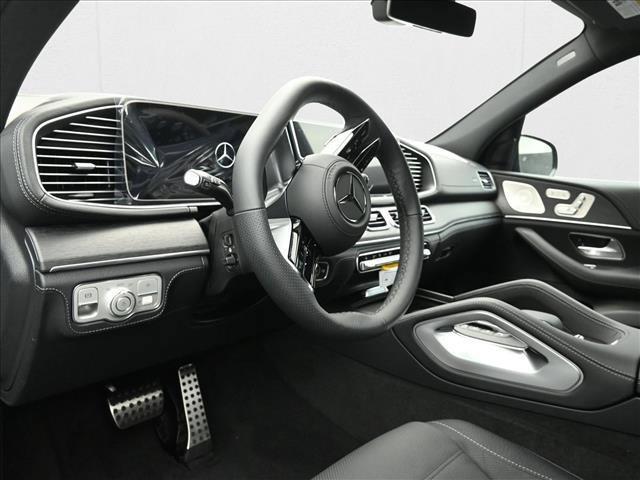 Photo of 2026 Obsidian Black Metallic Mercedes-Benz GLS 580