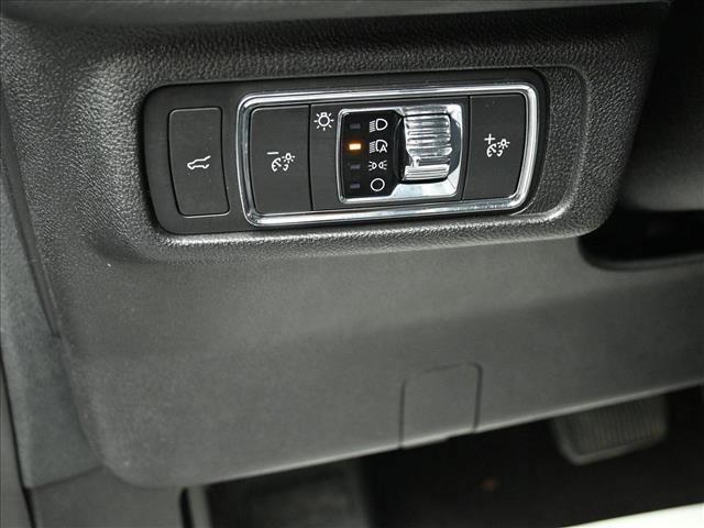 Photo of 2022 Asher Gray Metallic Clearcoat Lincoln Corsair