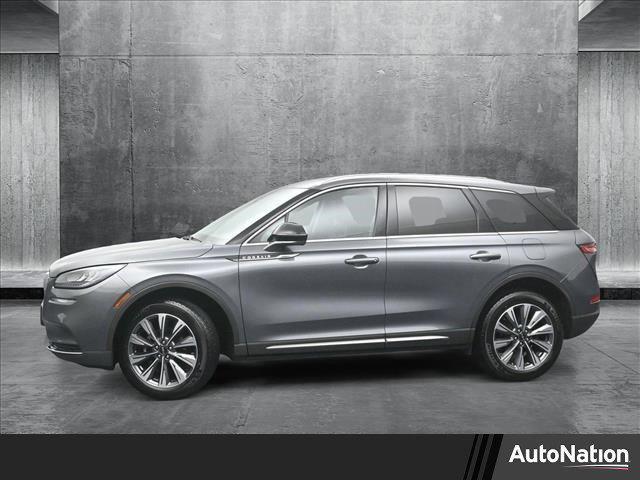 Photo of 2022 Asher Gray Metallic Clearcoat Lincoln Corsair