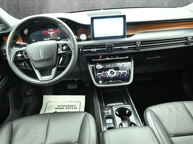 Photo of 2022 Asher Gray Metallic Clearcoat Lincoln Corsair