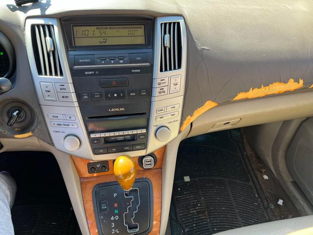 Photo of 2004 Blue Lexus RX 330