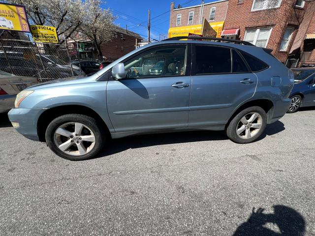 Photo of 2004 Blue Lexus RX 330